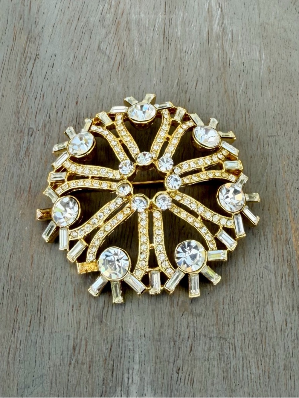 Vintage Gold & Rhinestone Brooch